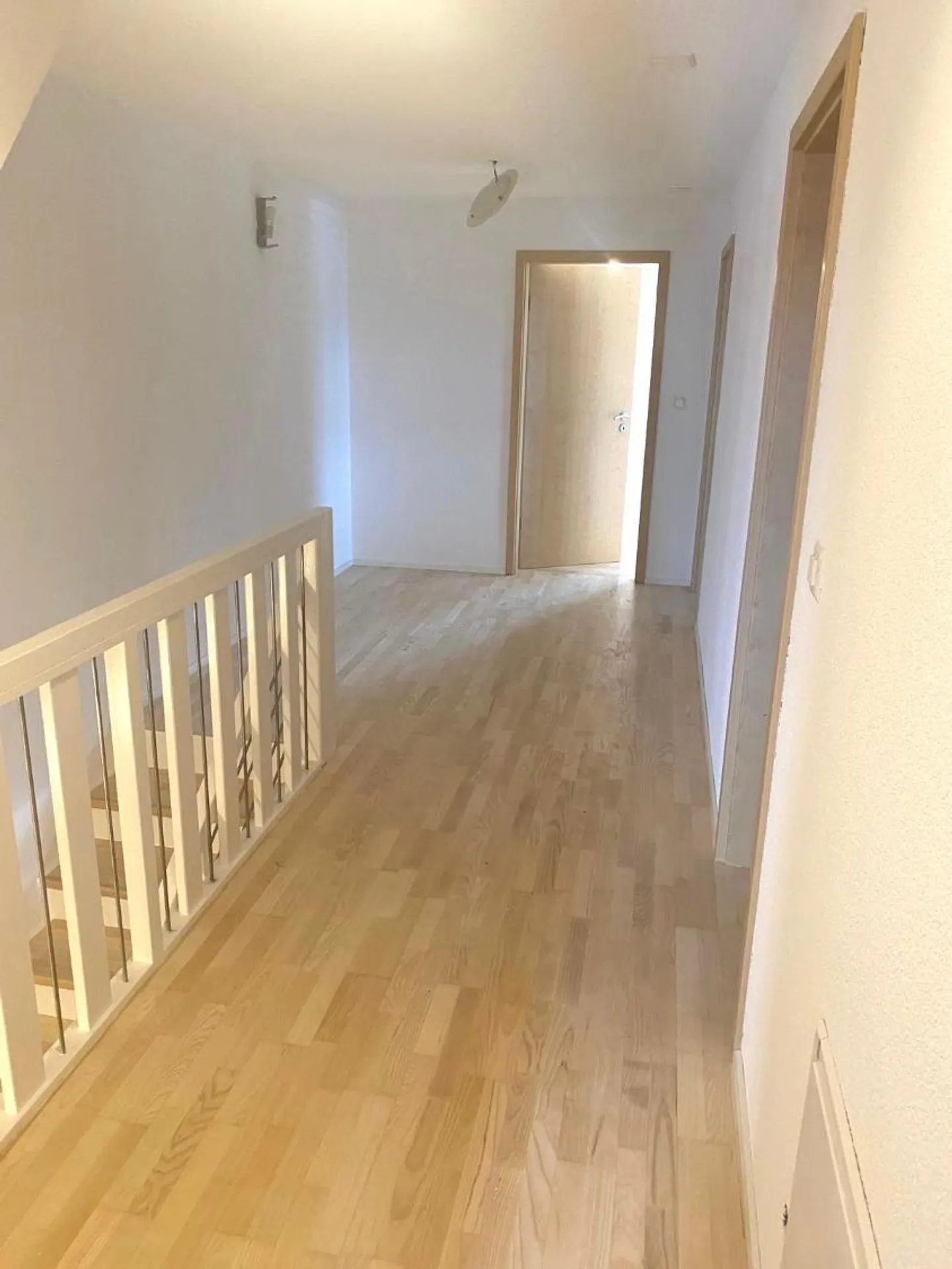 Residential building with 16 rooms - Photo 9 of 11