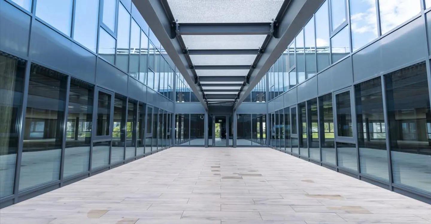 Nuovo a Gland - Grande superficie commerciale - industriale / 600m2 - Foto 6 di 12