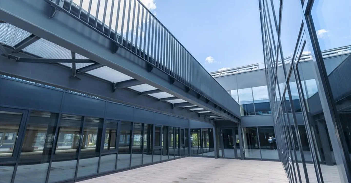 Nuovo a Gland - Grande superficie commerciale - industriale / 600m2 - Foto 7 di 12