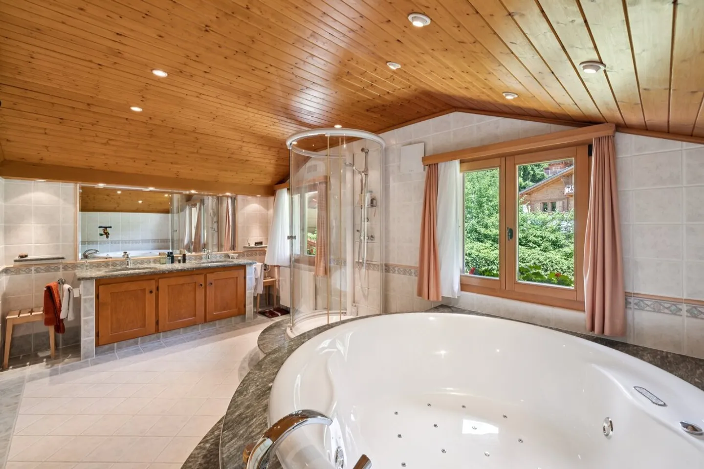 «Großes, außergewöhnliches Anwesen in der Domaine de la Forêt» - Foto 13 von 26