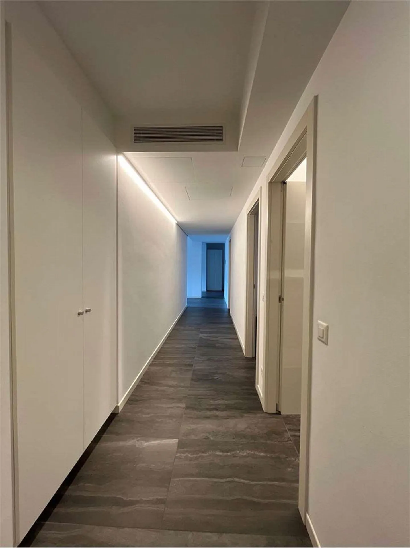Appartamento Elegante con Vista sul Lago di Lugano - Vista Incomparabile - Foto 5 di 7