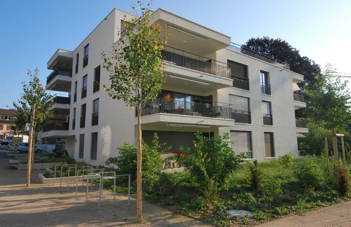 GARDEN APARTMENT | SUNNY | NEAR HALLWILERSEE - Photo 3 of 12