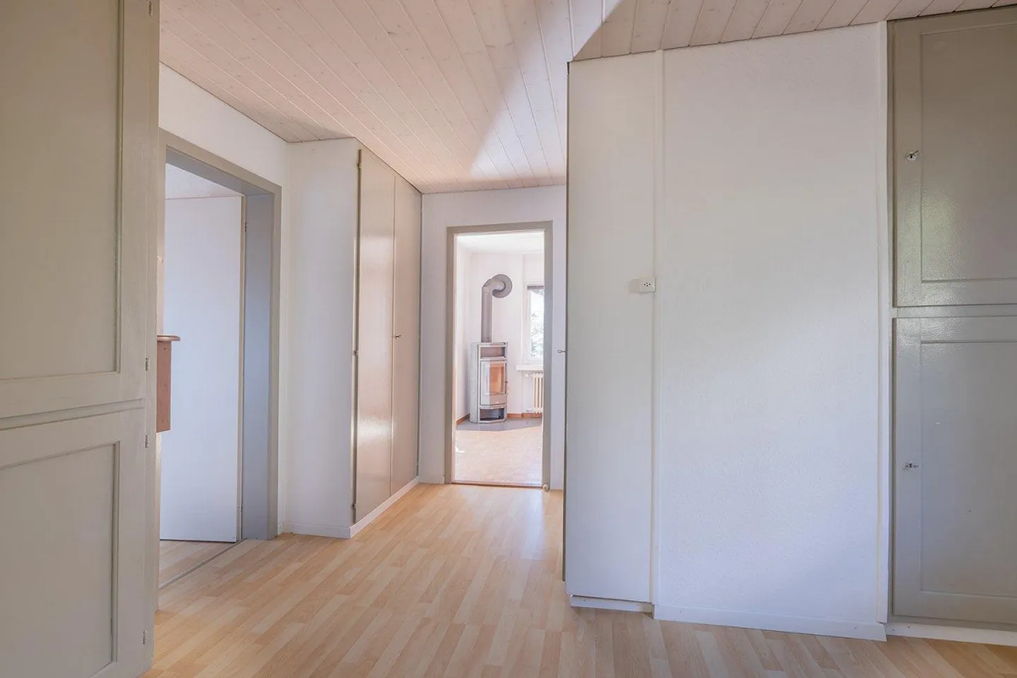 Appartamento affascinante 3.5 locali in una posizione tranquilla a Belp - Foto 2 di 8