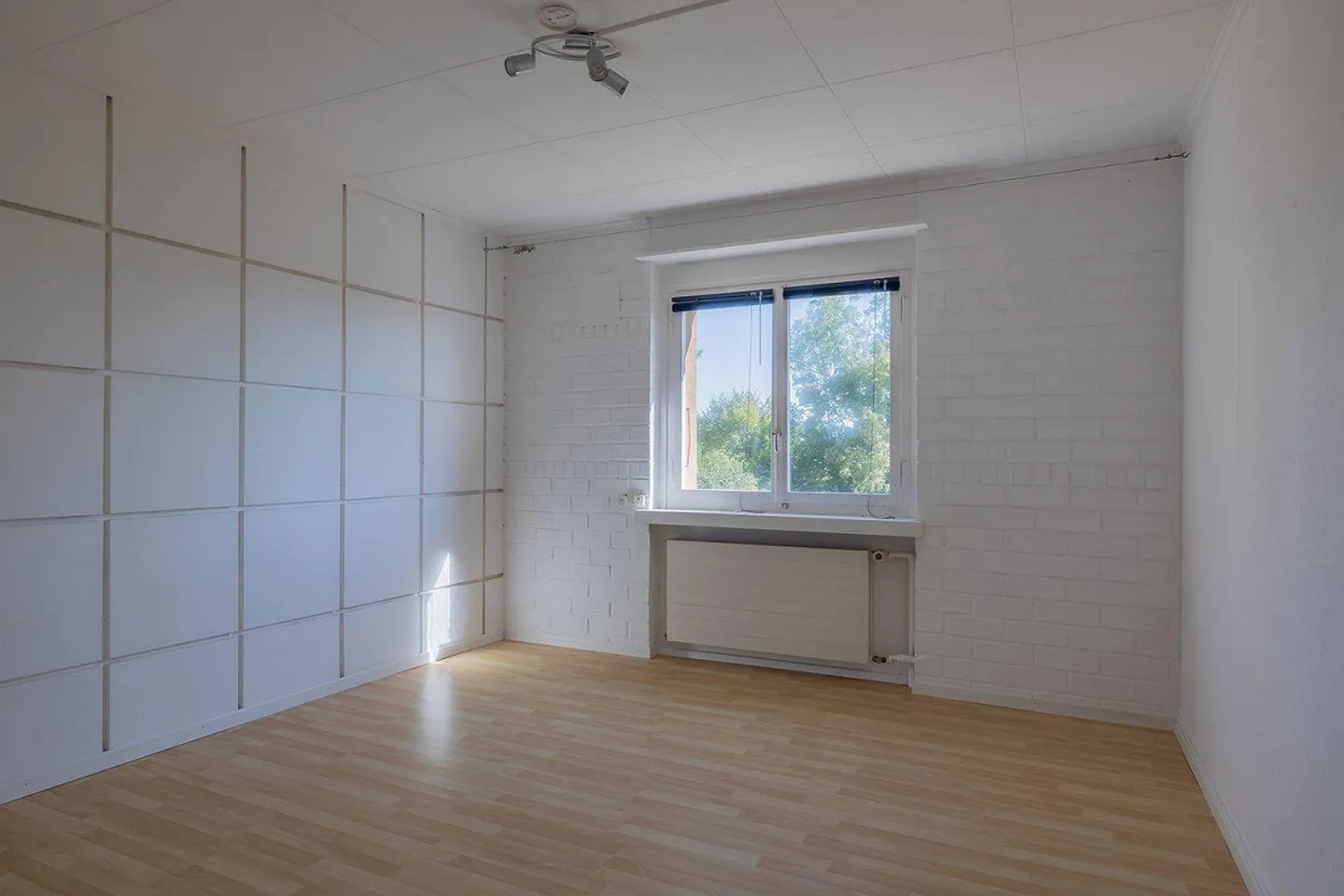 Appartamento affascinante 3.5 locali in una posizione tranquilla a Belp - Foto 7 di 8