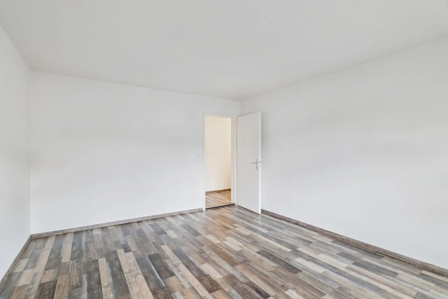 Renovierte Wohnung in grüner Lage - Foto 8 von 10