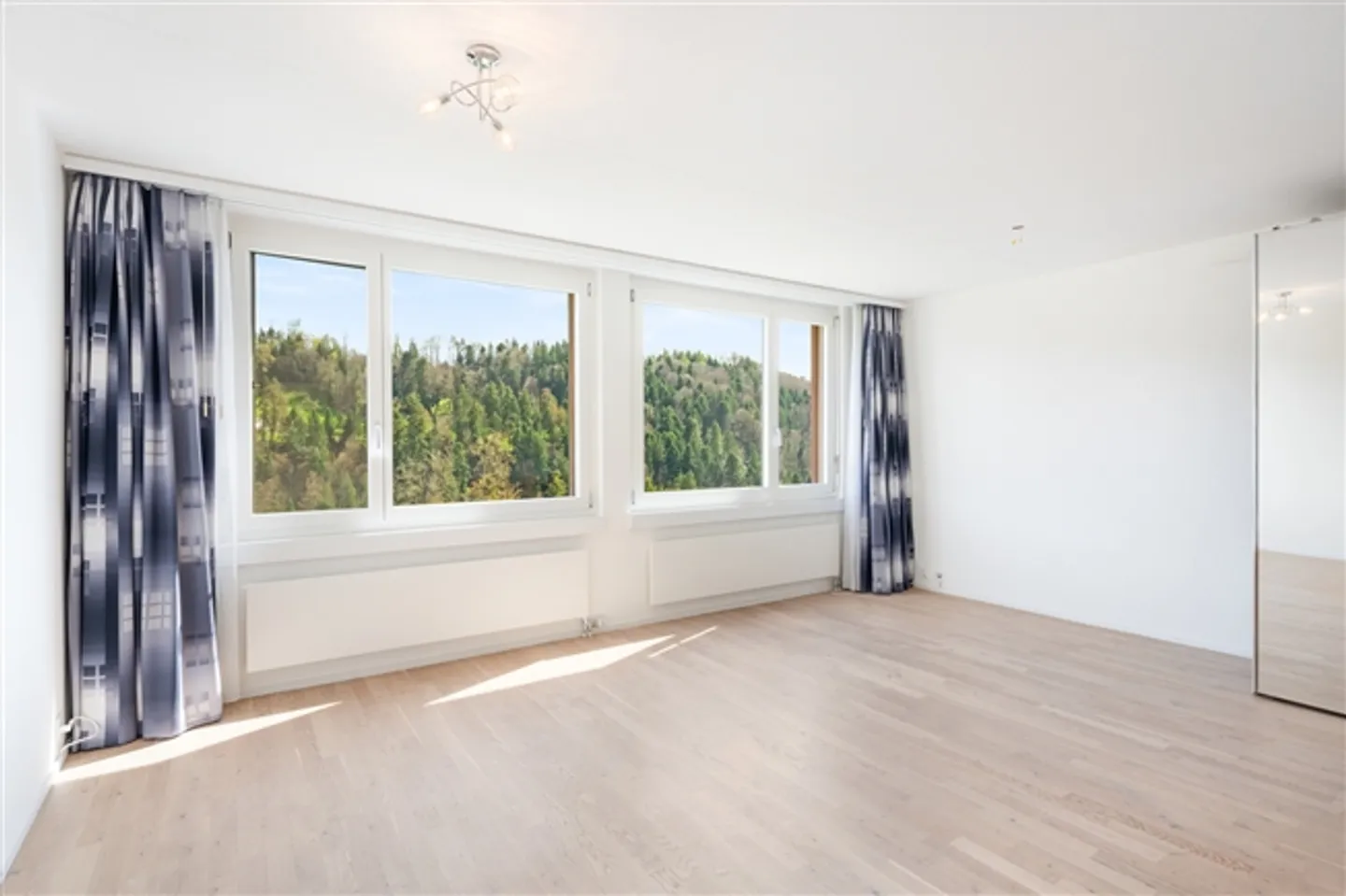 APPARTEMENT DE 3½ PIÈCES À ADLIGENSWIL (LU), MEUBLÉ, TEMPORAIRE - Photo 5 sur 10