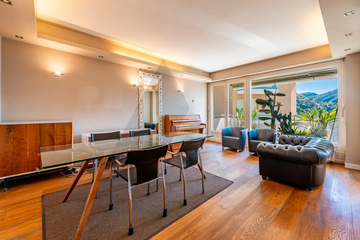 Renovated Apartment in Central Lugano - Photo 1 of 10