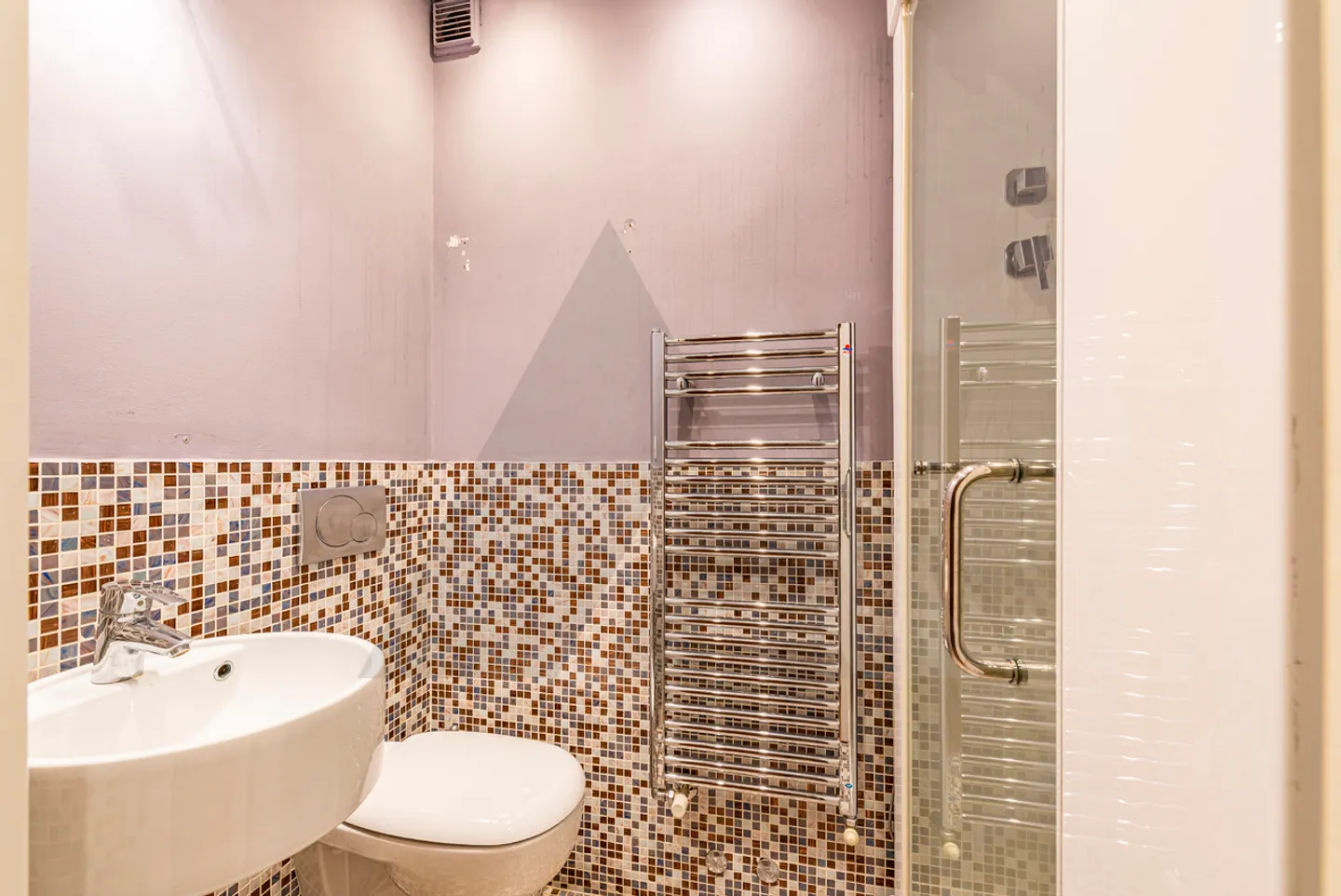Renovated Apartment in Central Lugano - Photo 8 of 10