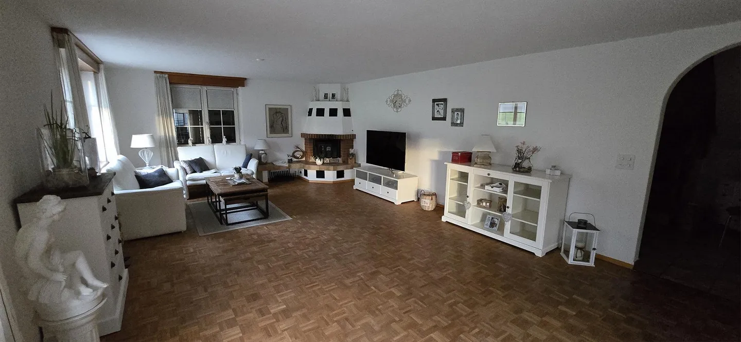 Well-maintained terrace house in a quiet residential area - Photo 3 of 14