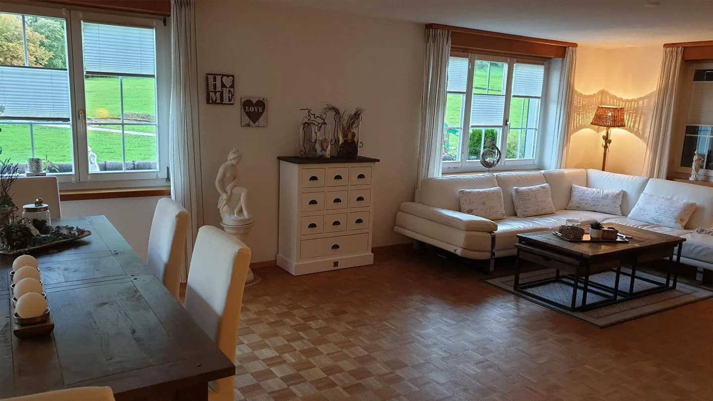 Well-maintained terrace house in a quiet residential area - Photo 4 of 14