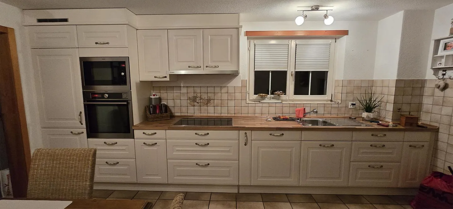 Well-maintained terrace house in a quiet residential area - Photo 5 of 14