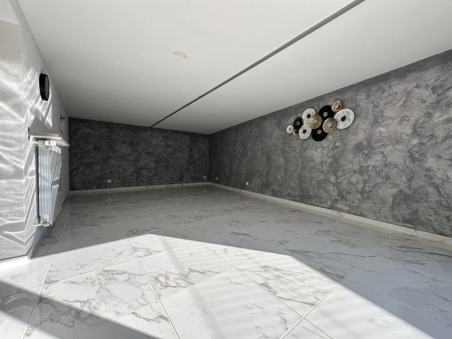 Maison individuelle avec possibilité d'activité indépendante et grande terrasse - Foto 21 di 21