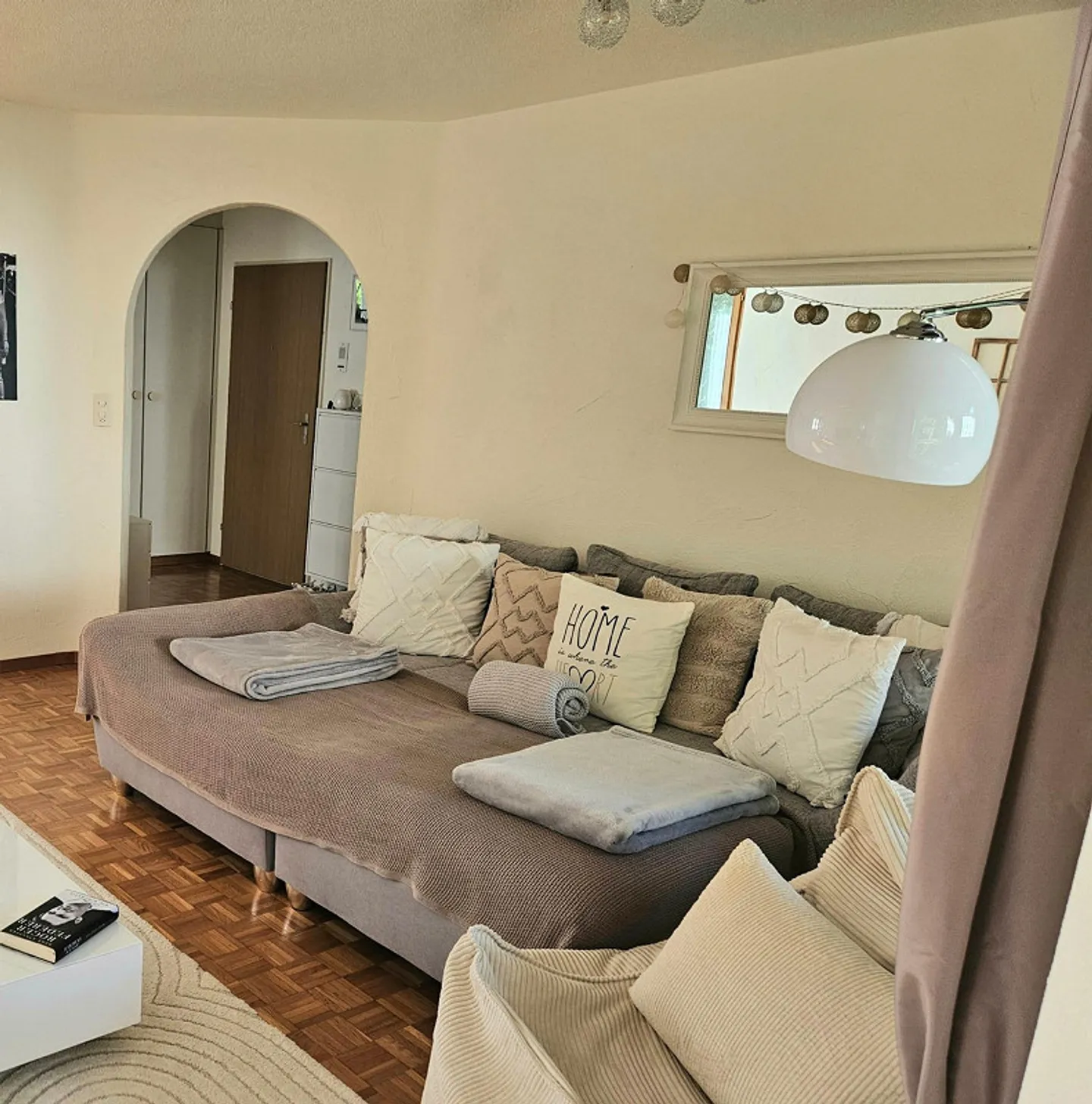 Ampio appartamento di 2,5 locali con balcone dal 01.05.26 o dopo - Foto 4 di 11