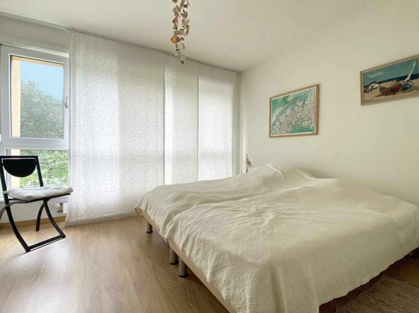 CASA CON SORPRESA! BEN CURATA E SPAZIOSA, A SOLO POCHI MINUTI DAL LAGO E DAL CONFINE - Foto 3 di 10