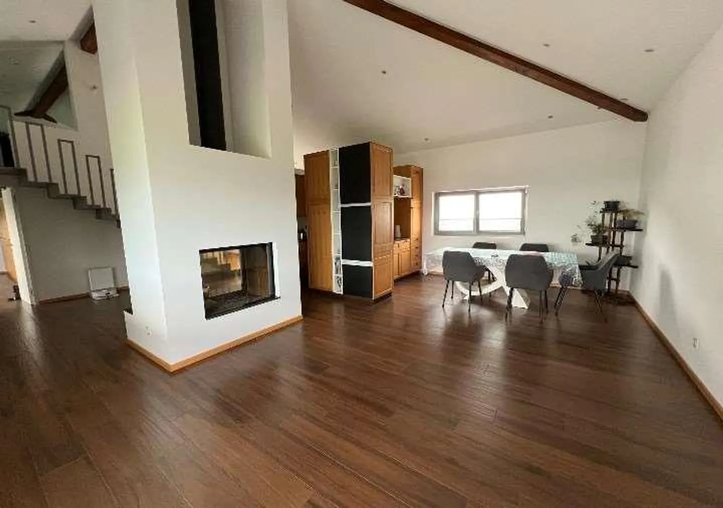 Bell'appartamento di 3,5 stanze con galleria e vista sui vigneti - C - Foto 1 di 11