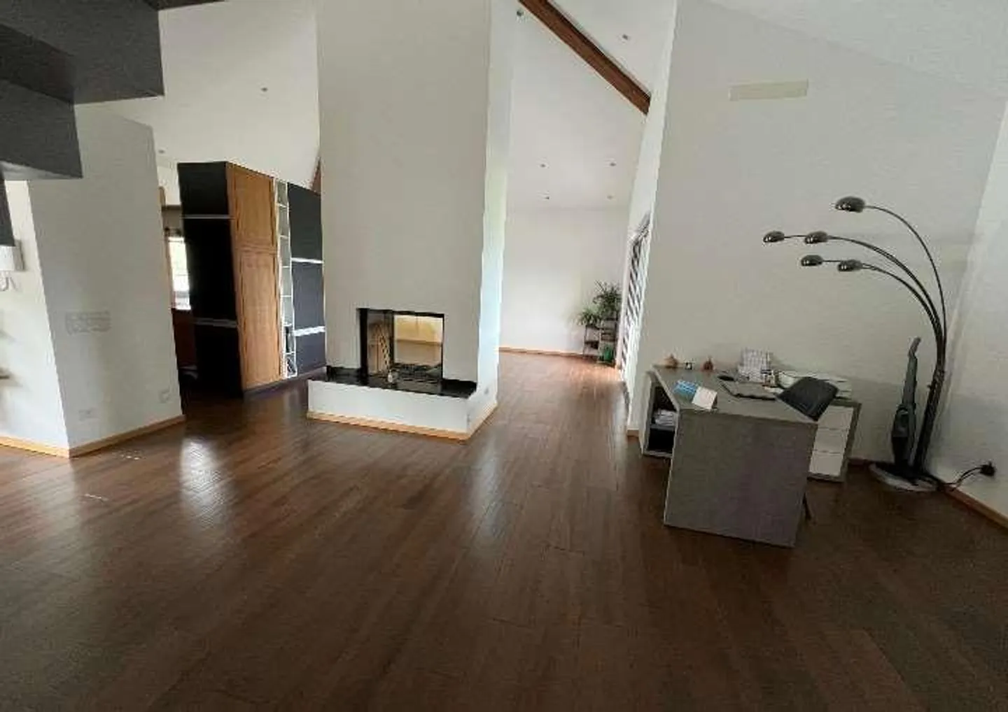 Bell'appartamento di 3,5 stanze con galleria e vista sui vigneti - C - Foto 2 di 11