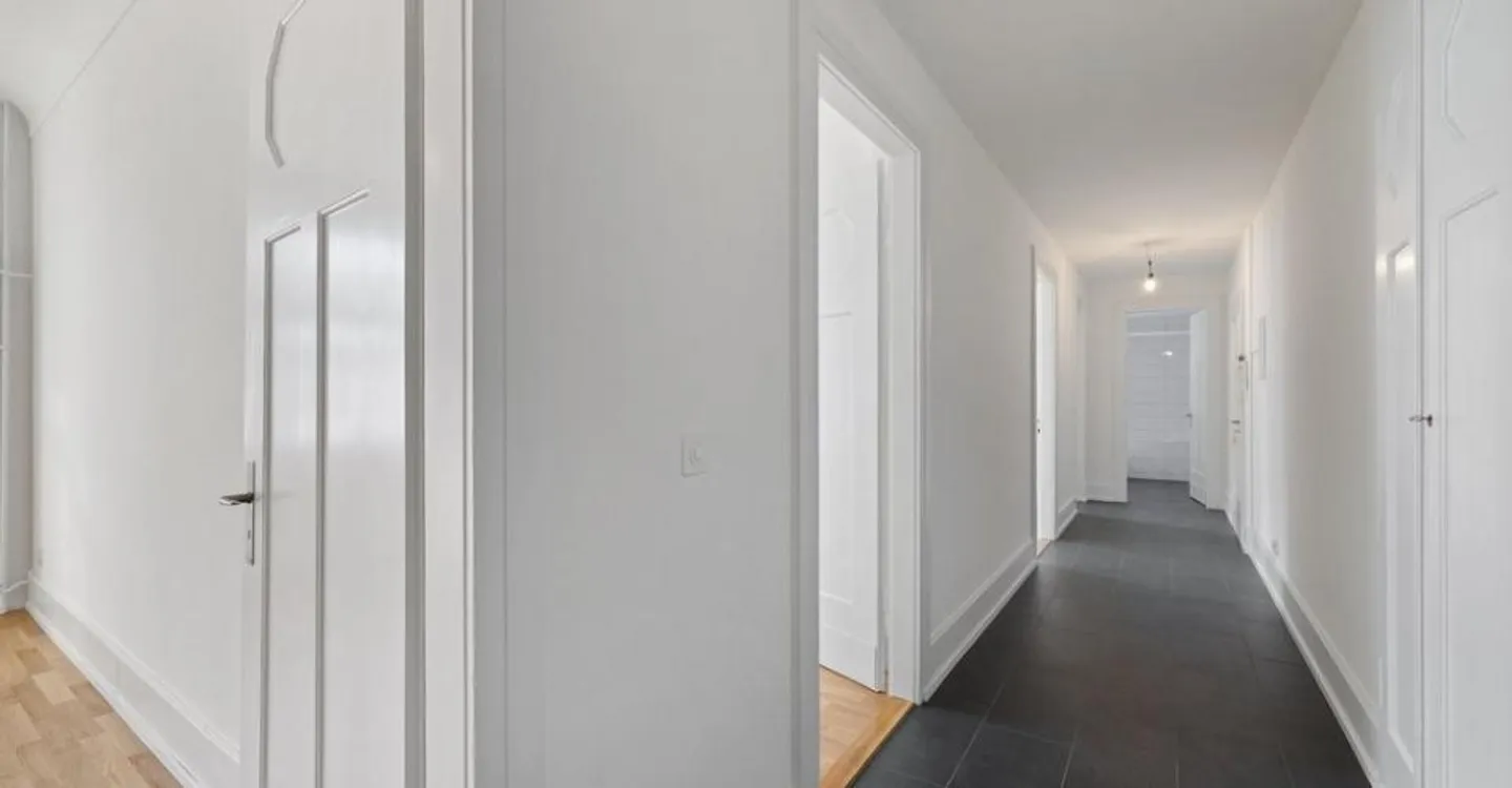 Living in a prime location: Bright 5-room apartment - Photo 7 of 9