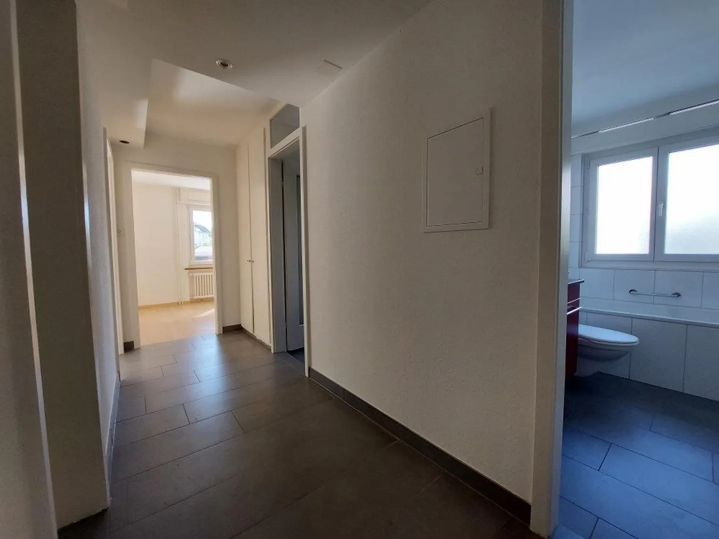 Bright 4-room apartment, modern, renovated - Photo 18 of 23