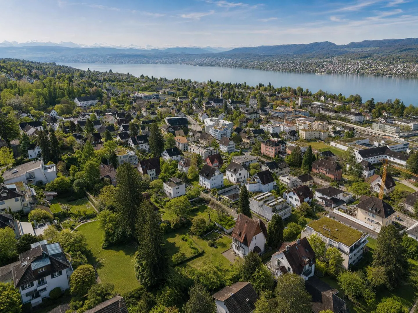 Charmantes Doppeleinfamilienhaus mit Seeblick - Foto 4 von 5