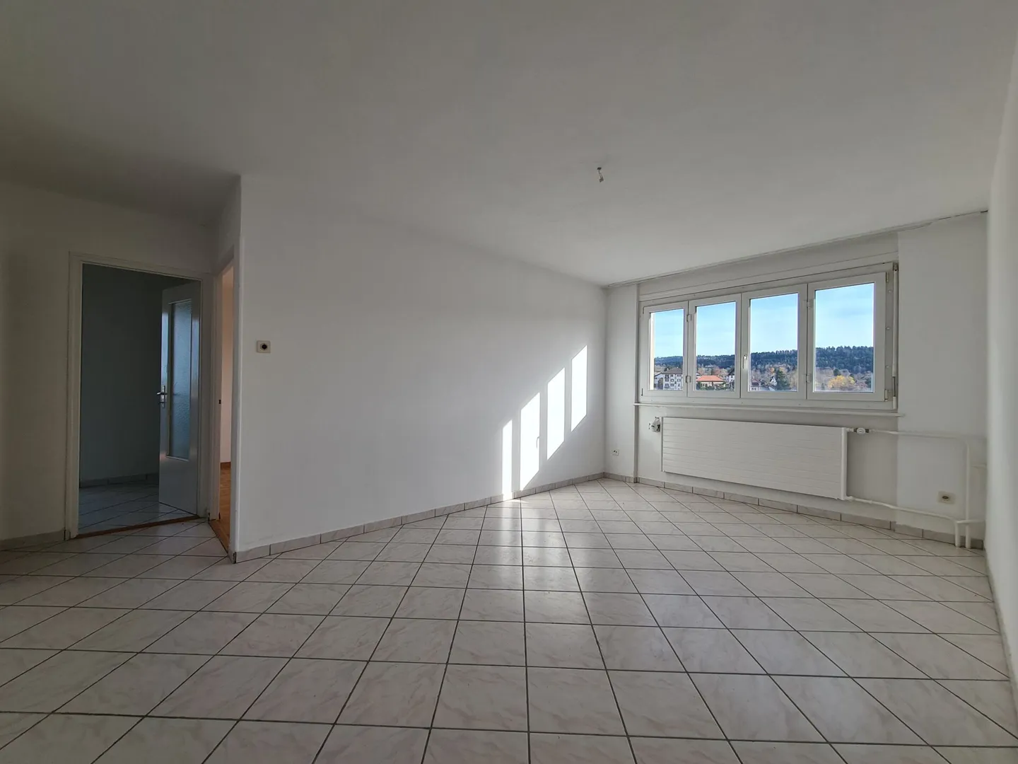 Appartement à louer - Photo 2 sur 8