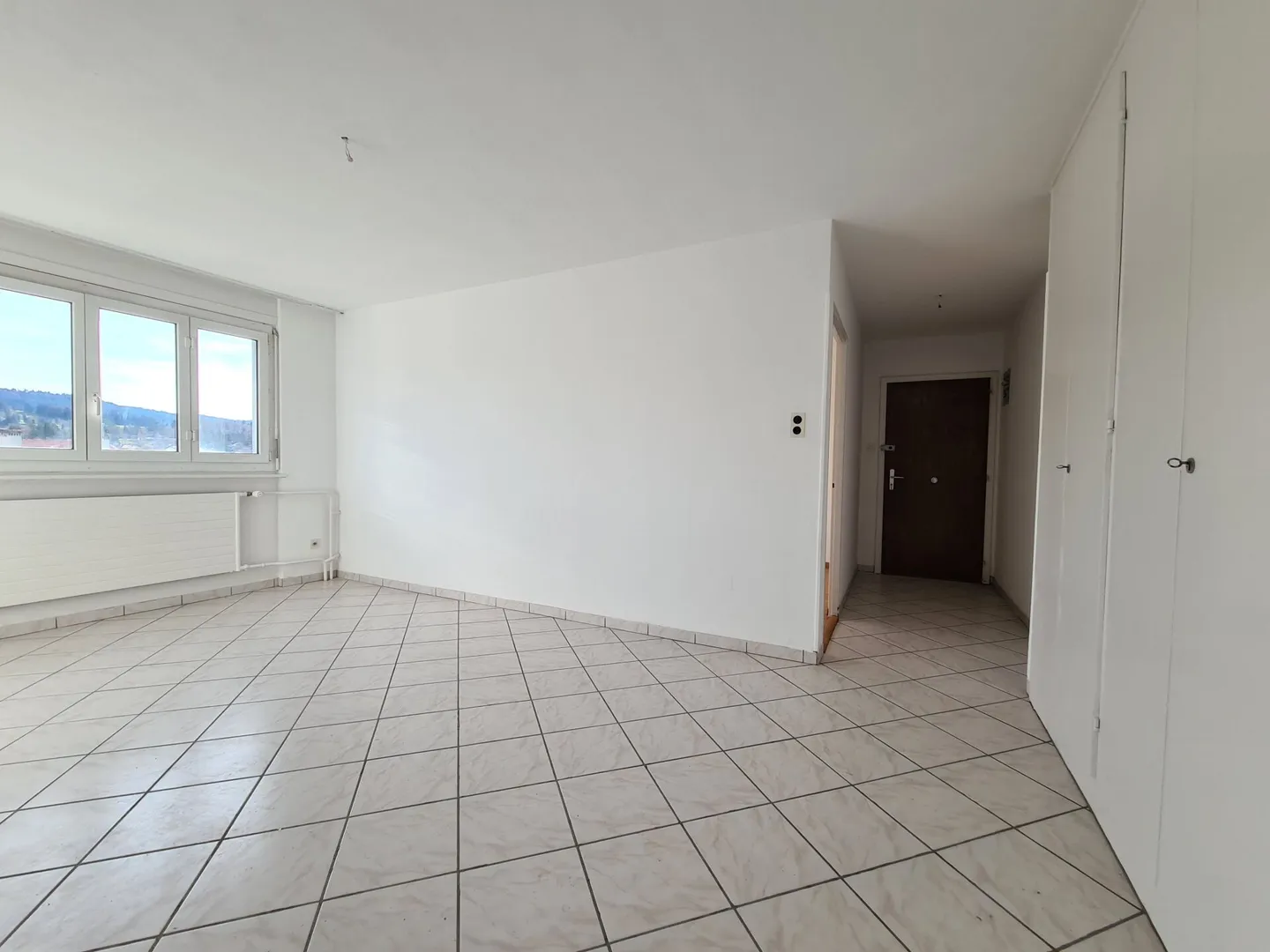 Appartement à louer - Photo 3 sur 8