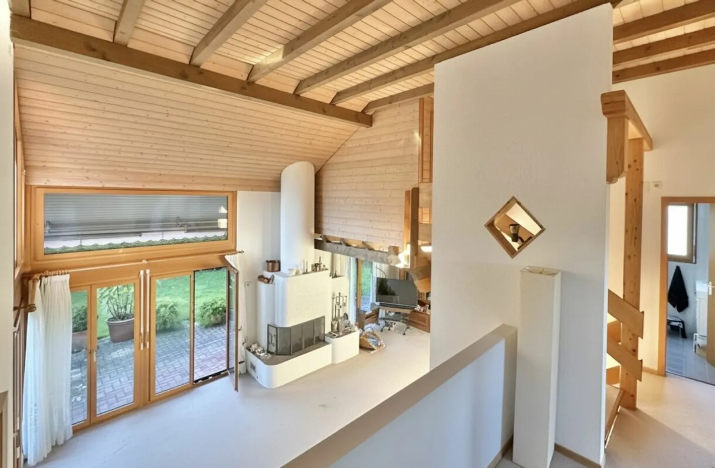 GROSSZÜGIGES 7.5-ZIMMER-EINFAMILIENHAUS AN SONNIGER LAGE - Foto 7 von 11