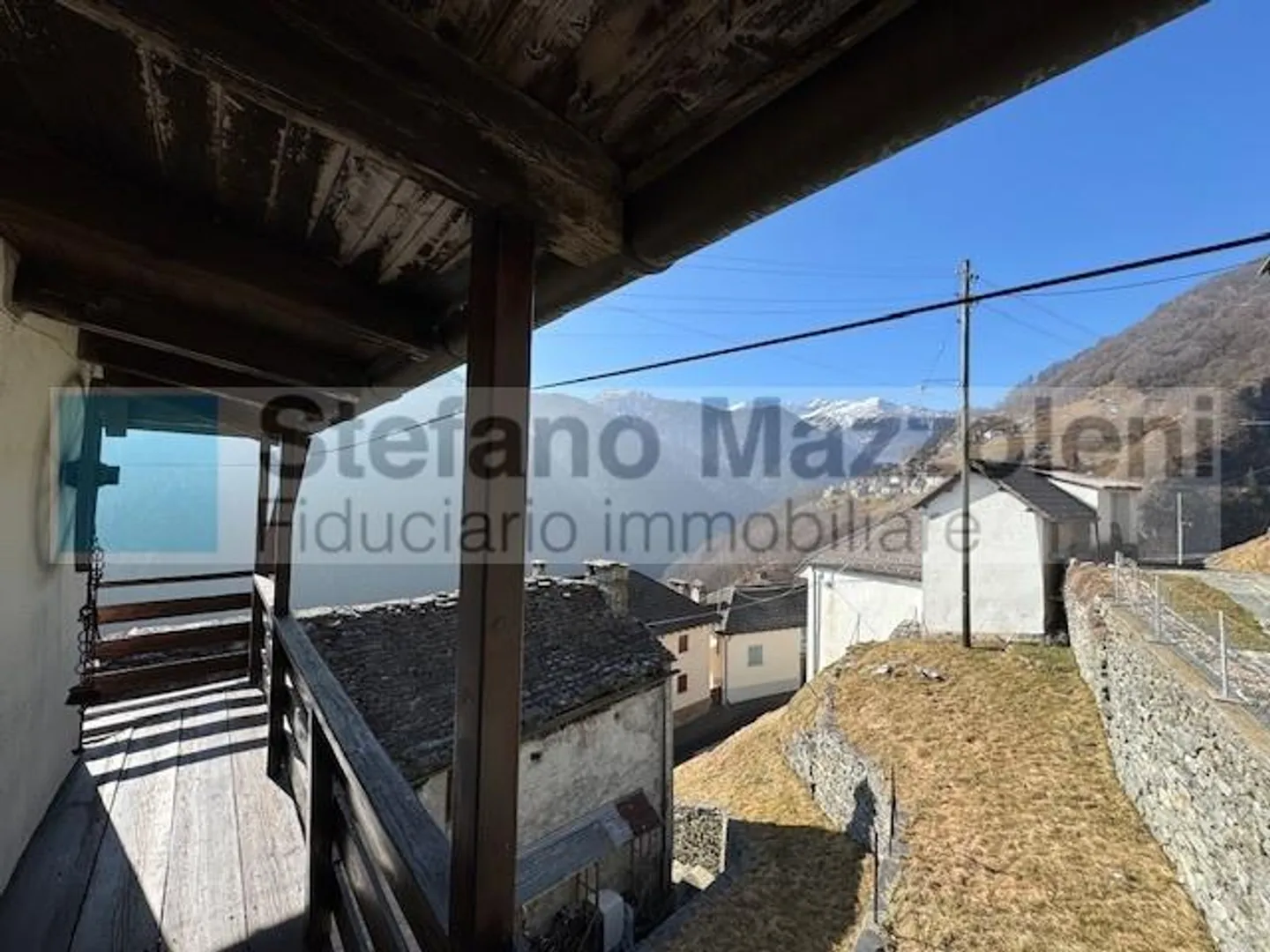 COMOLOGNO - Charming rustic house in the village - Photo 12 of 14