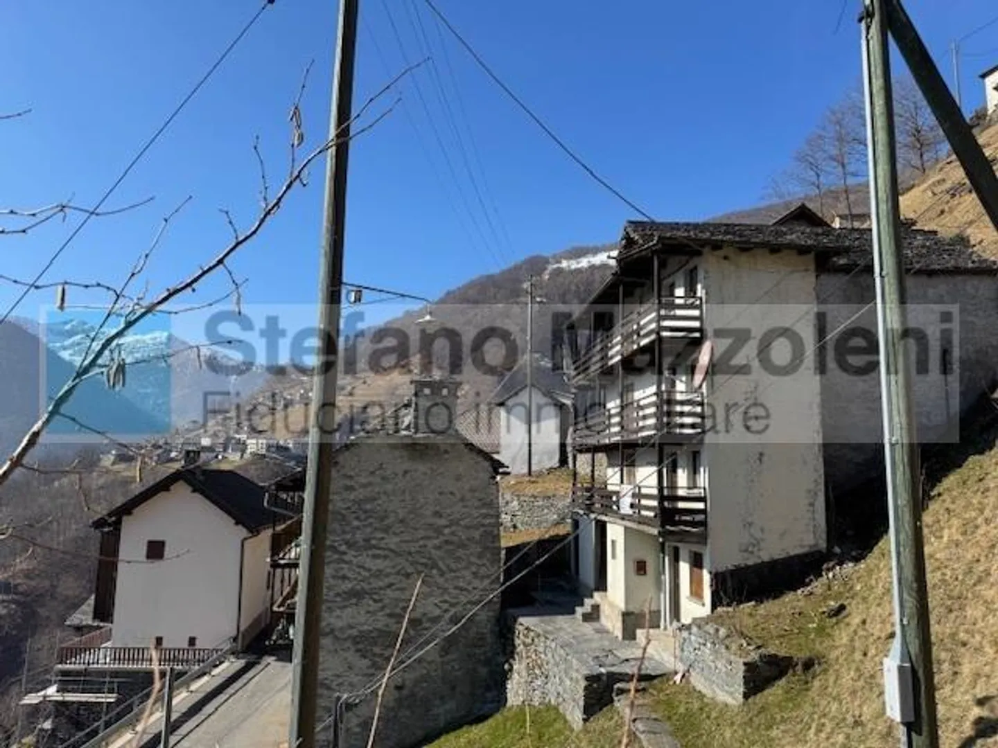 COMOLOGNO - Charming rustic house in the village - Photo 14 of 14