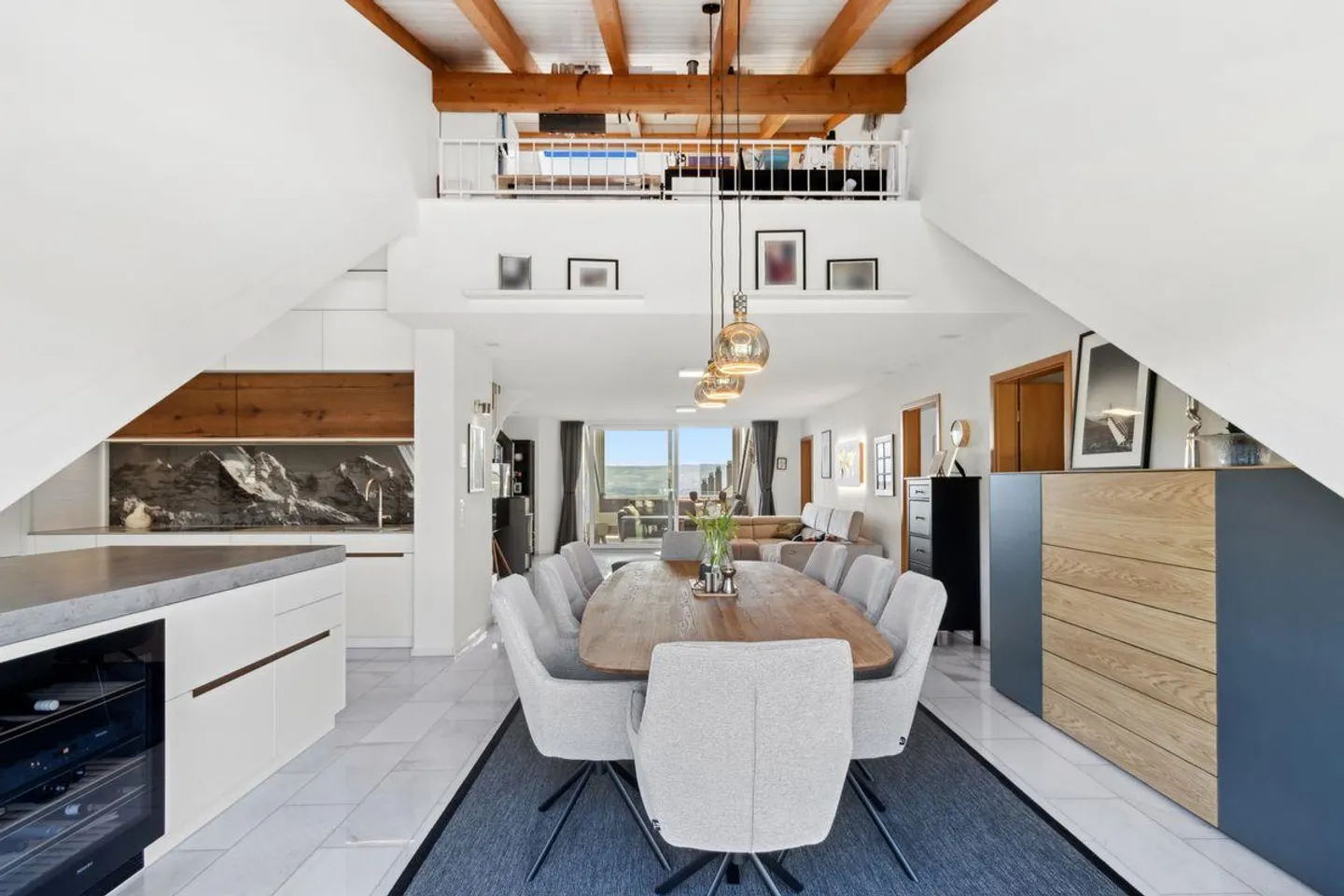 Appartamento Attico con Vista Panoramica a Oberwil-Lieli - Foto 4 di 11