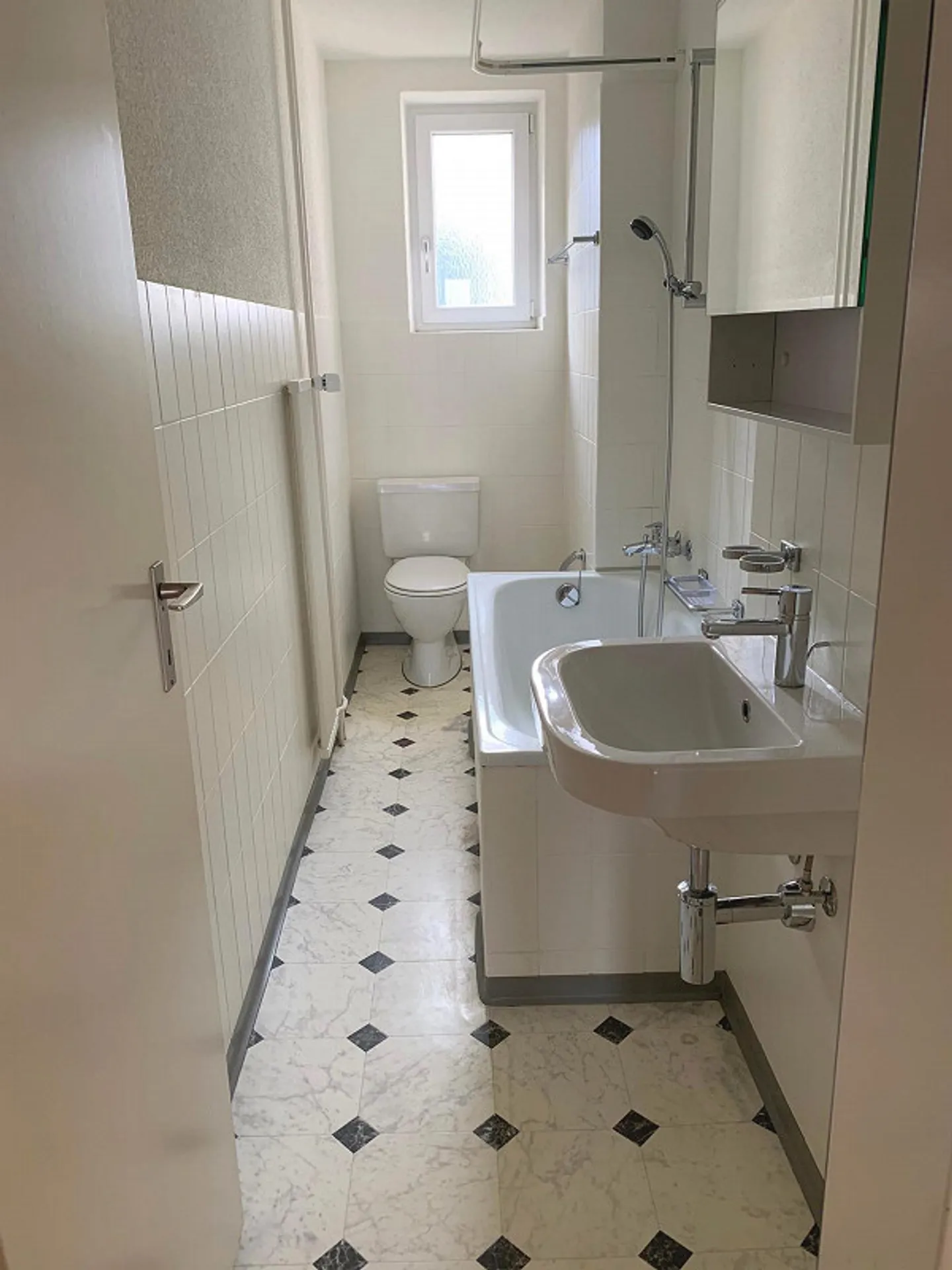 Vivere spazioso nel quartiere alla moda 5 - Foto 8 di 8