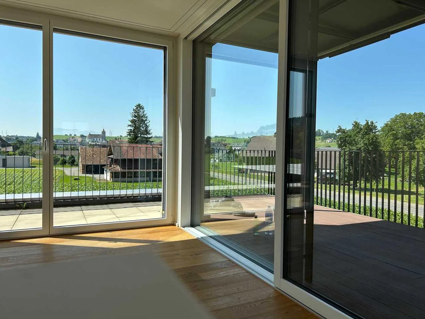 Spacious 3.5-room penthouse apartment for sale in Neudorf - Photo 6 of 12