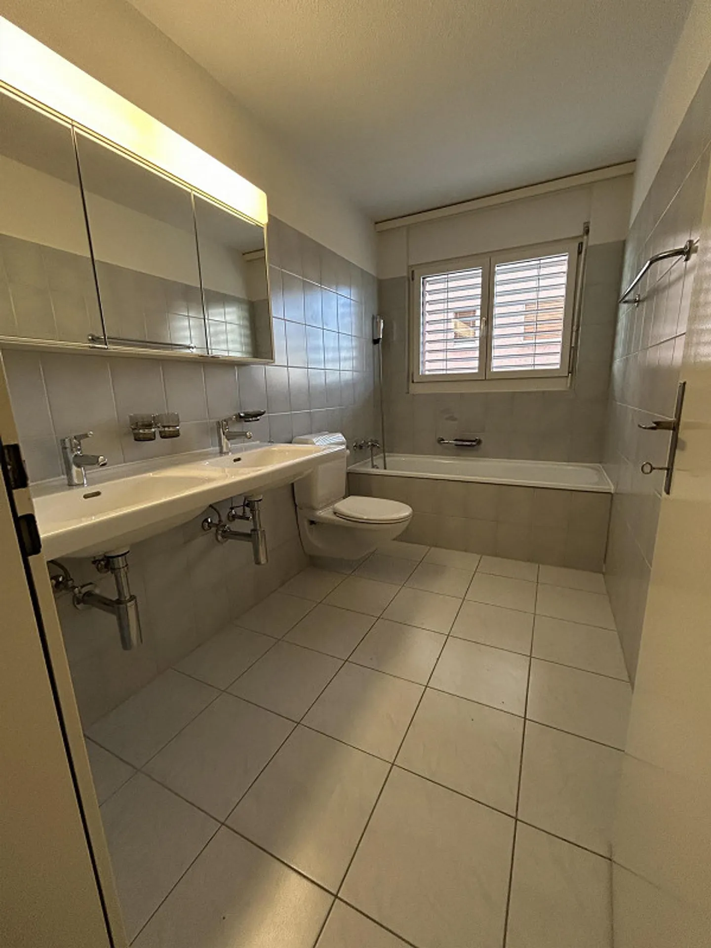 Opportunità abitativa idilliaca e centrale - Foto 5 di 7