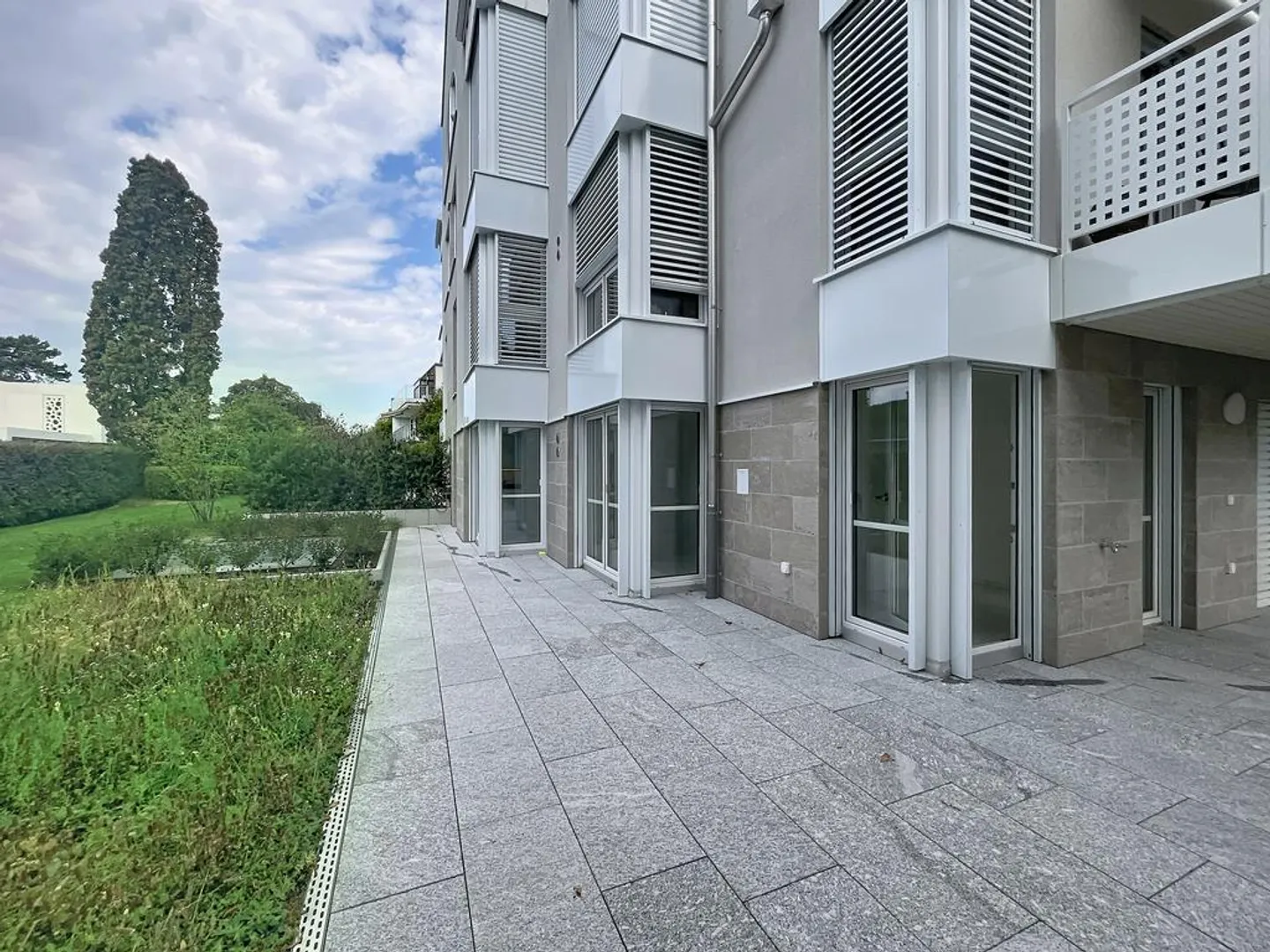 Exclusive 2.5-room garden apartment in Herrliberg - Photo 7 of 9