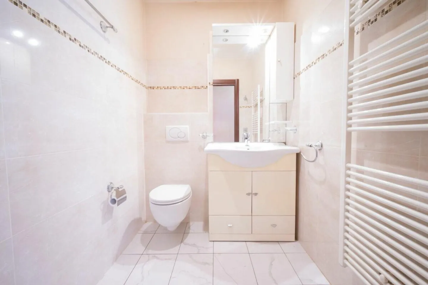 Maison avec grand jardin et appartement d'invités - Photo 11 sur 14