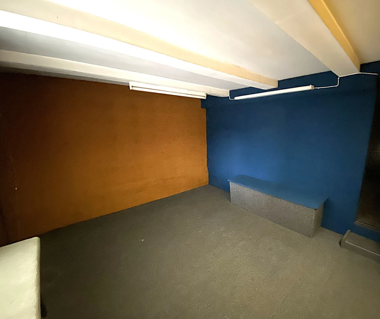 Vielseitiger Büroraum zu Vermieten - Foto 2 von 4