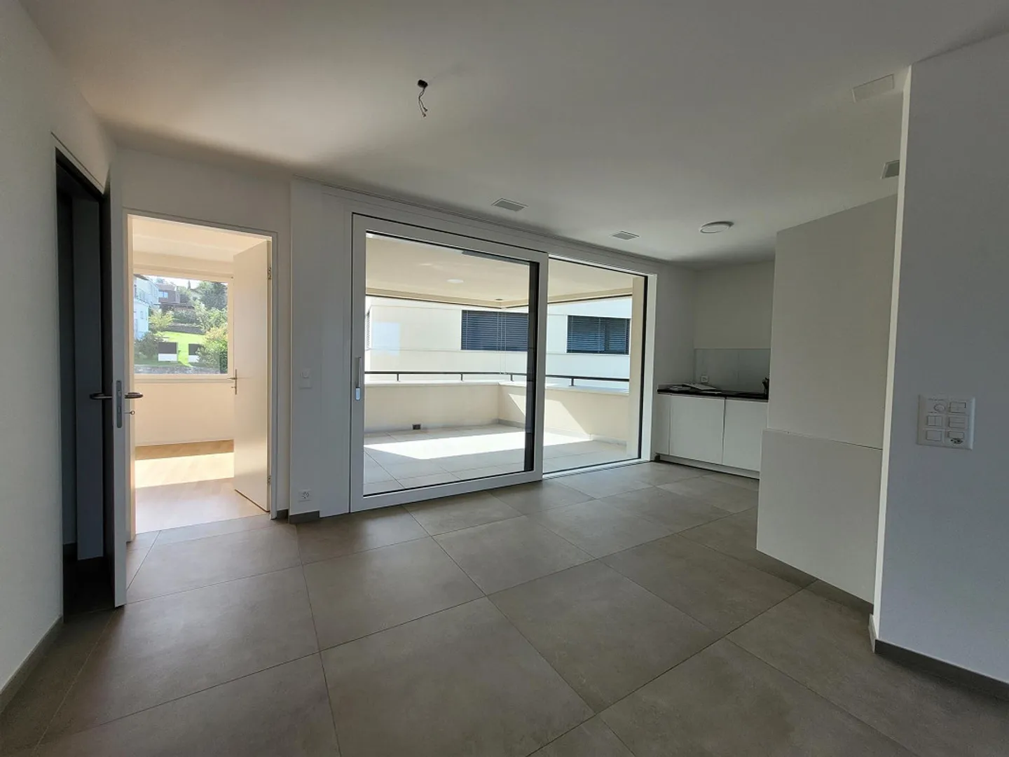 Moderno appartamento di 3,5 locali (con lavatrice, asciugatrice e locale hobby) a Nespelmattweg - Foto 6 di 13