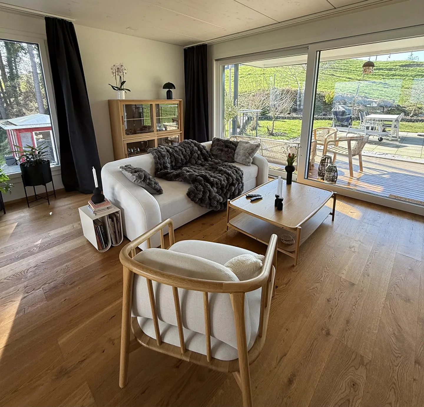 Appartement 4 1/2 pièces dans la verdure - Photo 2 sur 7