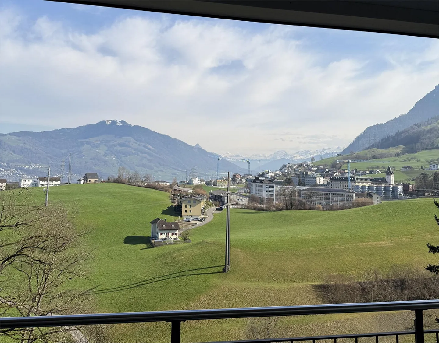 Appartement 4 1/2 pièces dans la verdure - Photo 4 sur 7