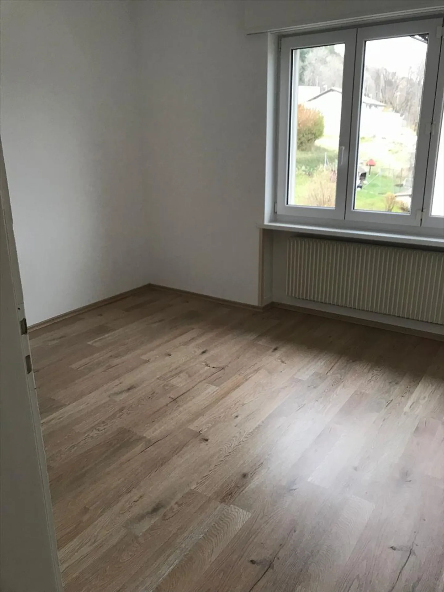 Tramelan - Beautiful 4-Room Apartment on the 1st Floor - Photo 5 of 6
