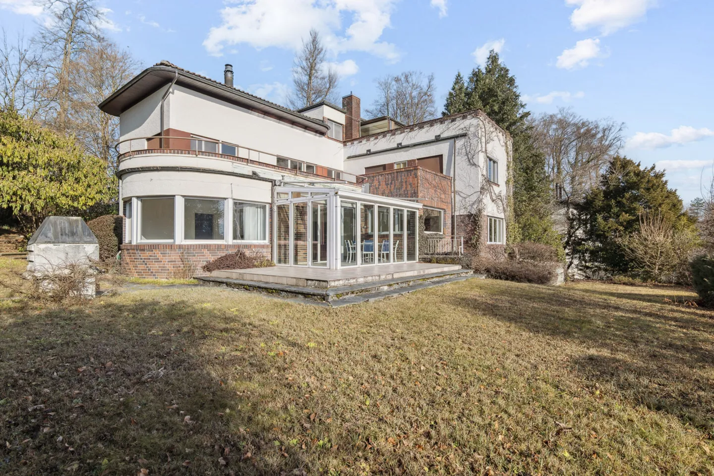 Villa spaziosa con parco privato - Foto 4 di 21