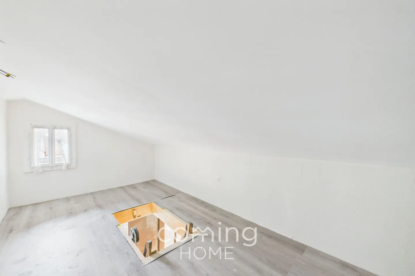 Charming half of a house with three residential units in the Saastal. - Photo 6 of 16