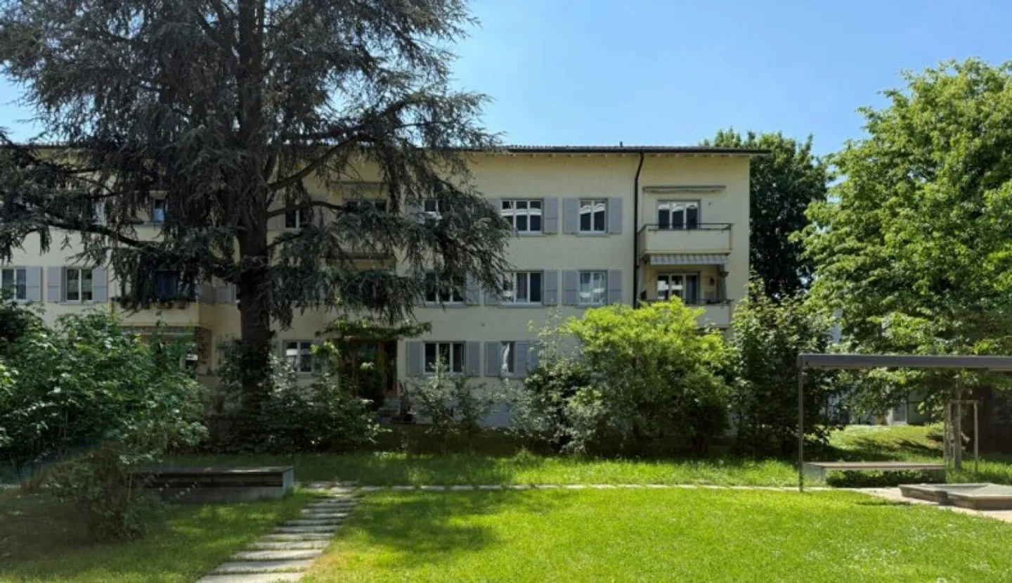Appartamento 4.5 locali in posizione centrale ad Allschwil - Foto 1 di 12