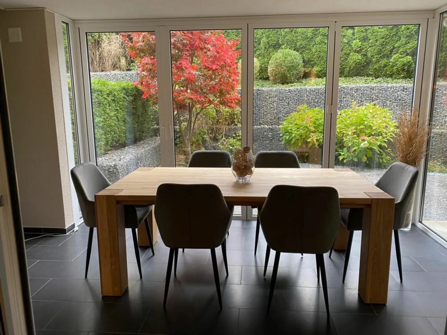 Appartamento moderno con balcone - Foto 1 di 3