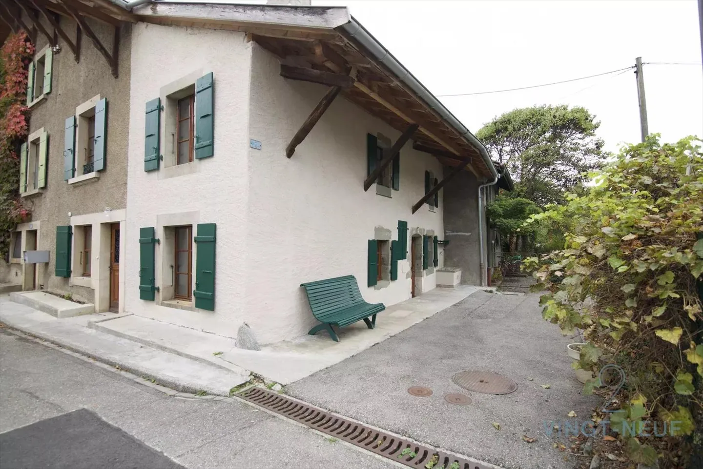 Appartamento ristrutturato di 2.5 locali a Chancy - Foto 2 di 8