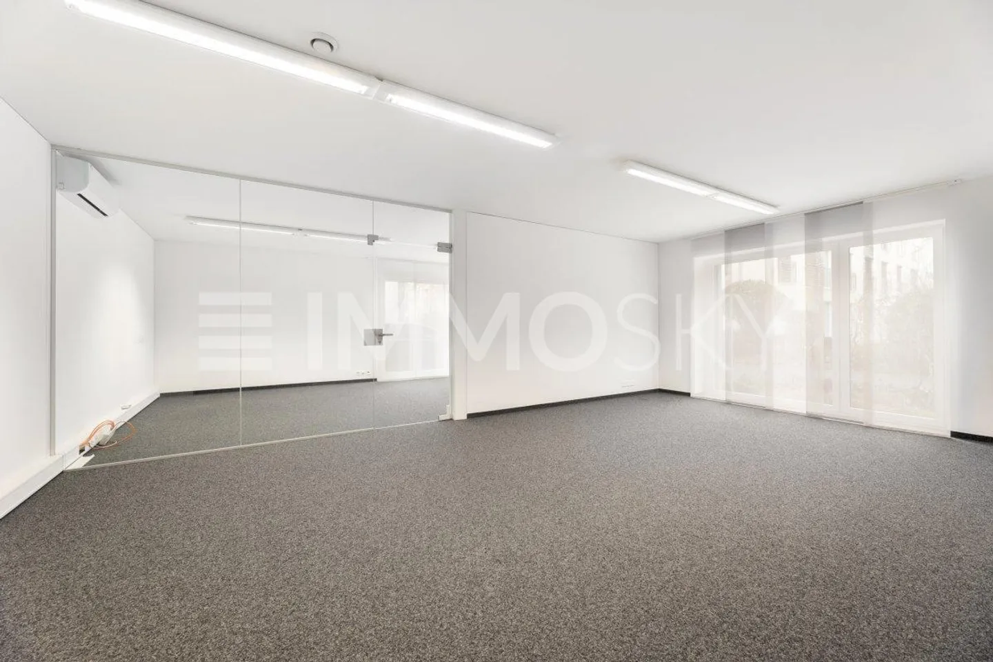 Exclusif et Central : Votre emplacement professionnel au bord du lac de Constance - Photo 3 sur 5