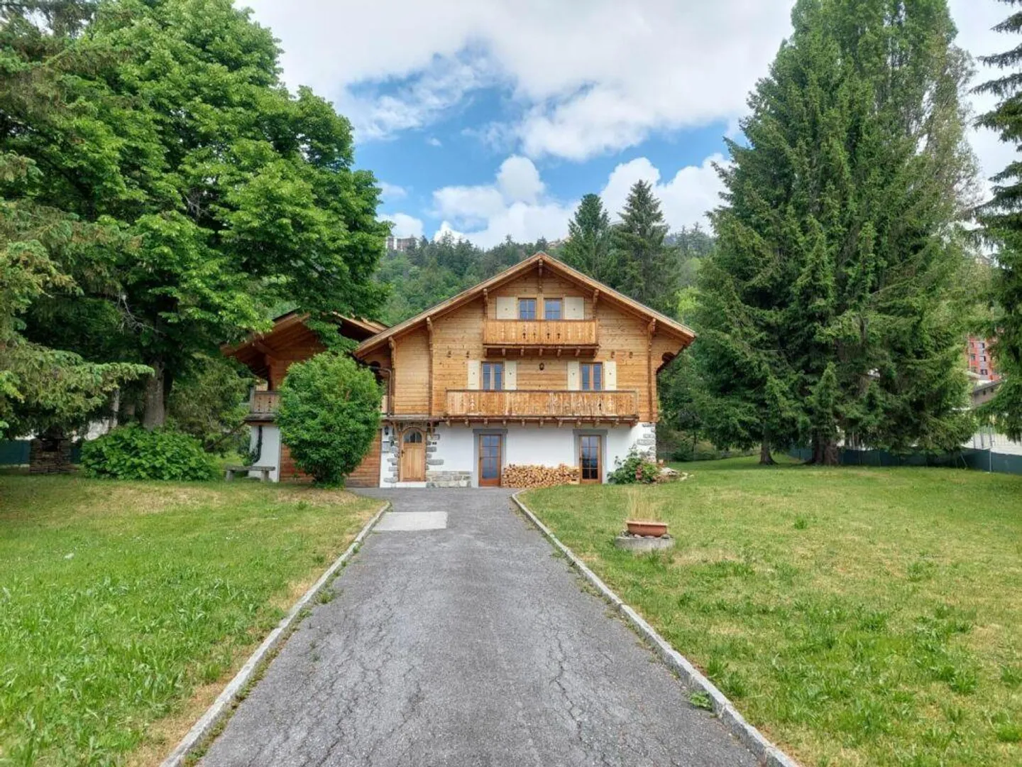 Chalet mit 6,5 Zimmern in Randogne - Foto 7 von 16