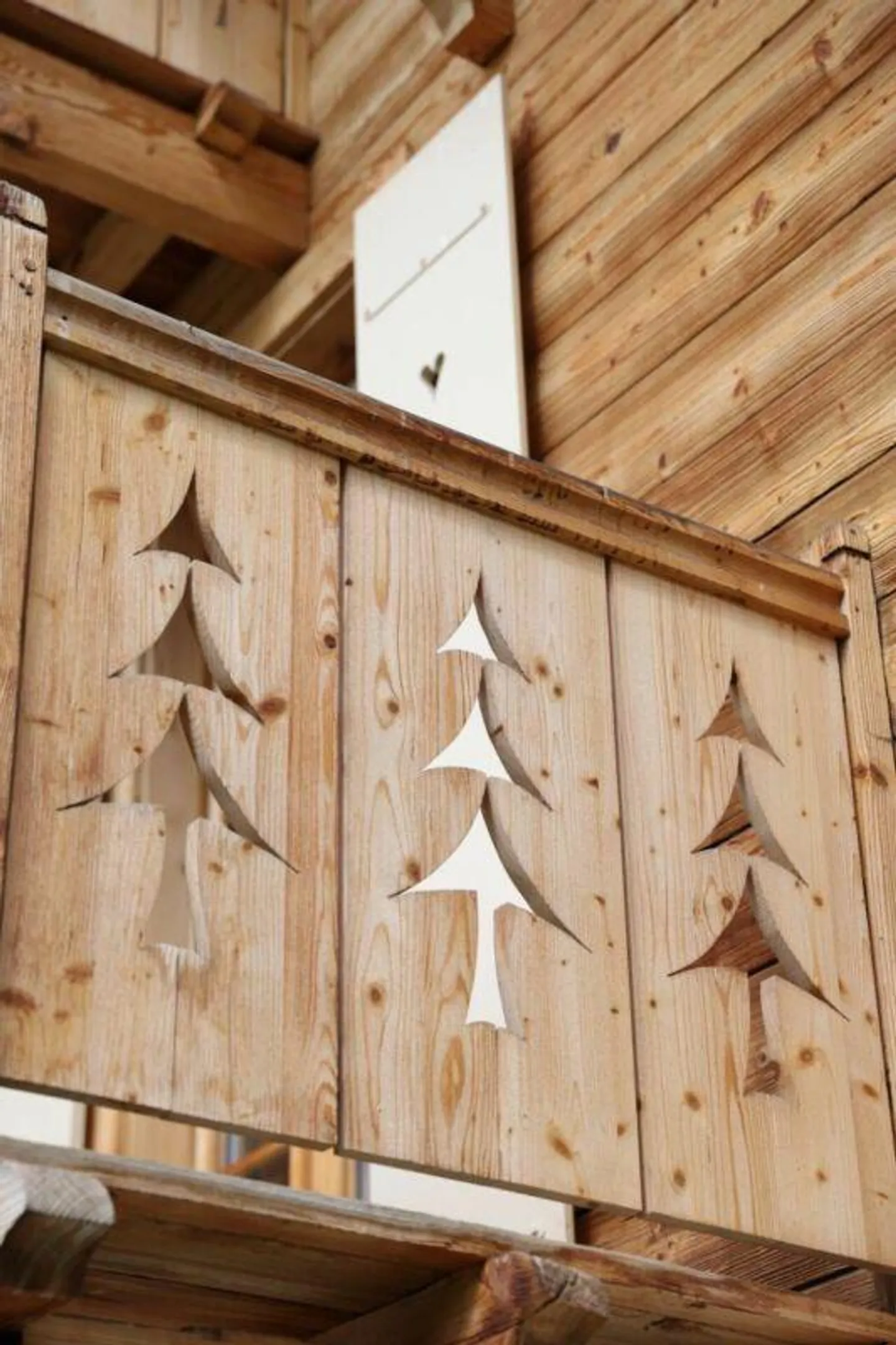 Chalet mit 6,5 Zimmern in Randogne - Foto 9 von 16