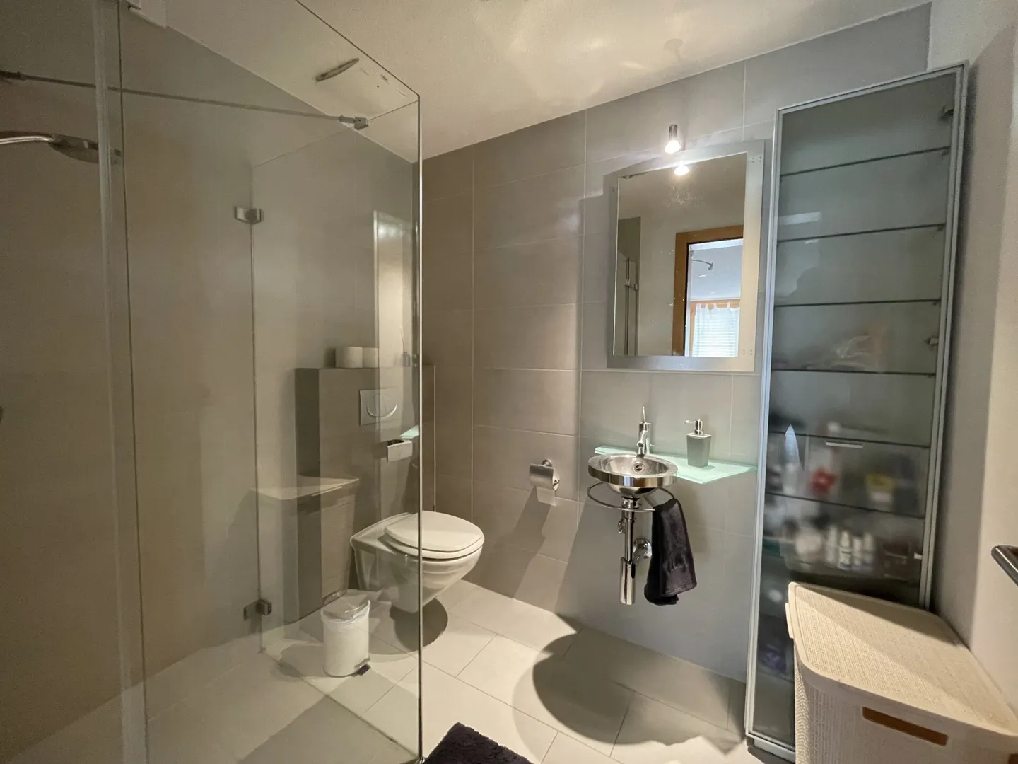 Charming Pearl 2.5 Room Second Home in Zermatt with Unobstructed Matterhorn View - Photo 14 of 16