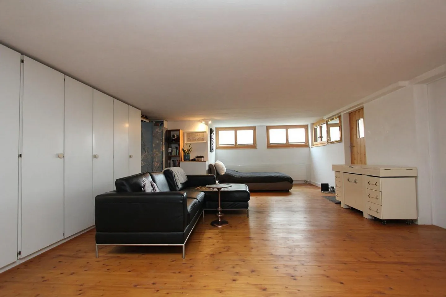 Casa Atrium Attraente in una Posizione Soleggiata e Vicina alla Città - Foto 13 di 13