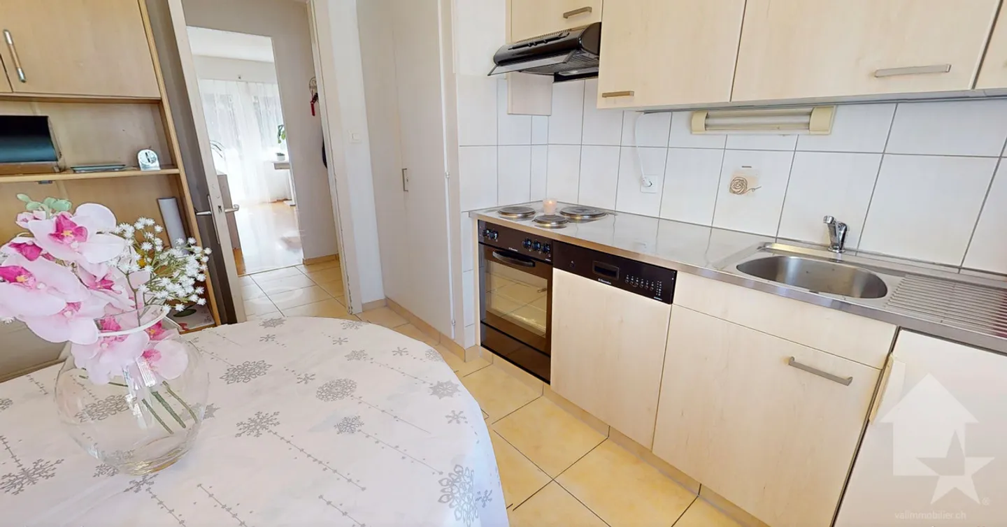 Joli appartement de 3.5 pièces avec 2 places de parc - Photo 5 sur 15